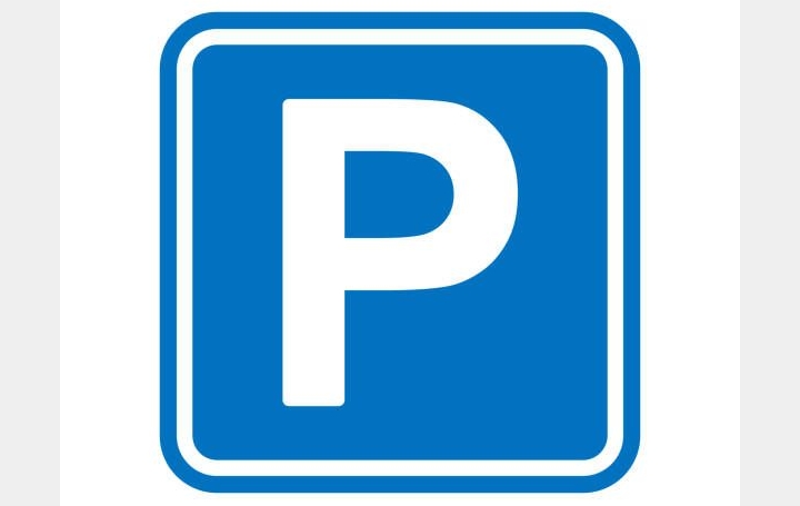 Parking   PARIS   110 € 