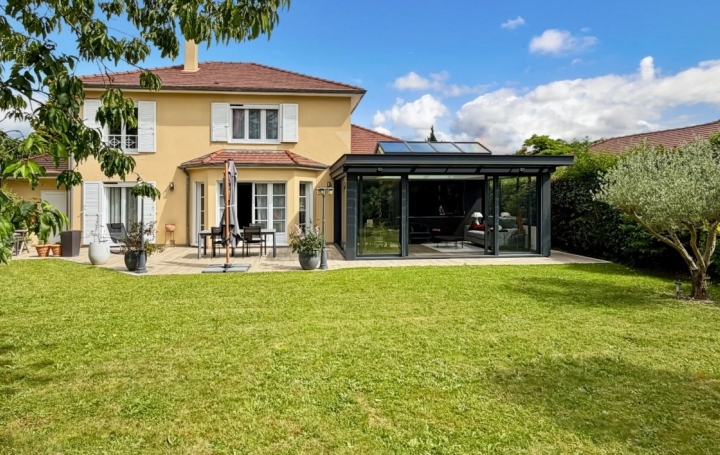 Maison   PUISEUX-EN-FRANCE  89 m2 388 000 € 